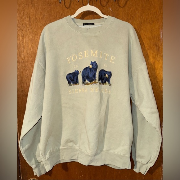 Brandy Melville Sweaters - Brandy Melville Green Yosemite Sweater